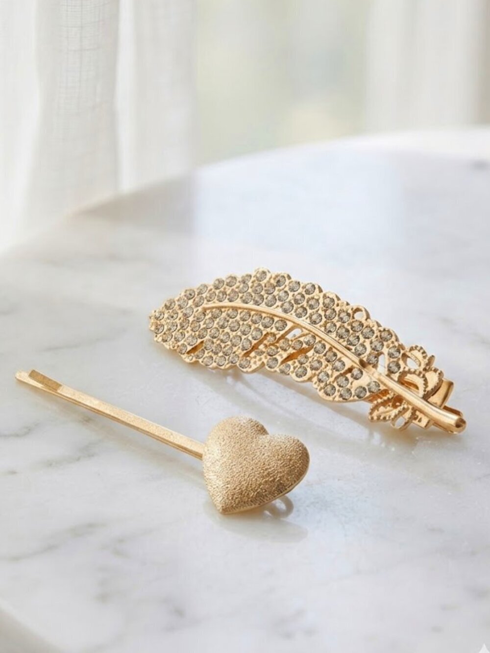 Ladies 2 Piece Feather Heart Hair Clip - Picture 1 of 8